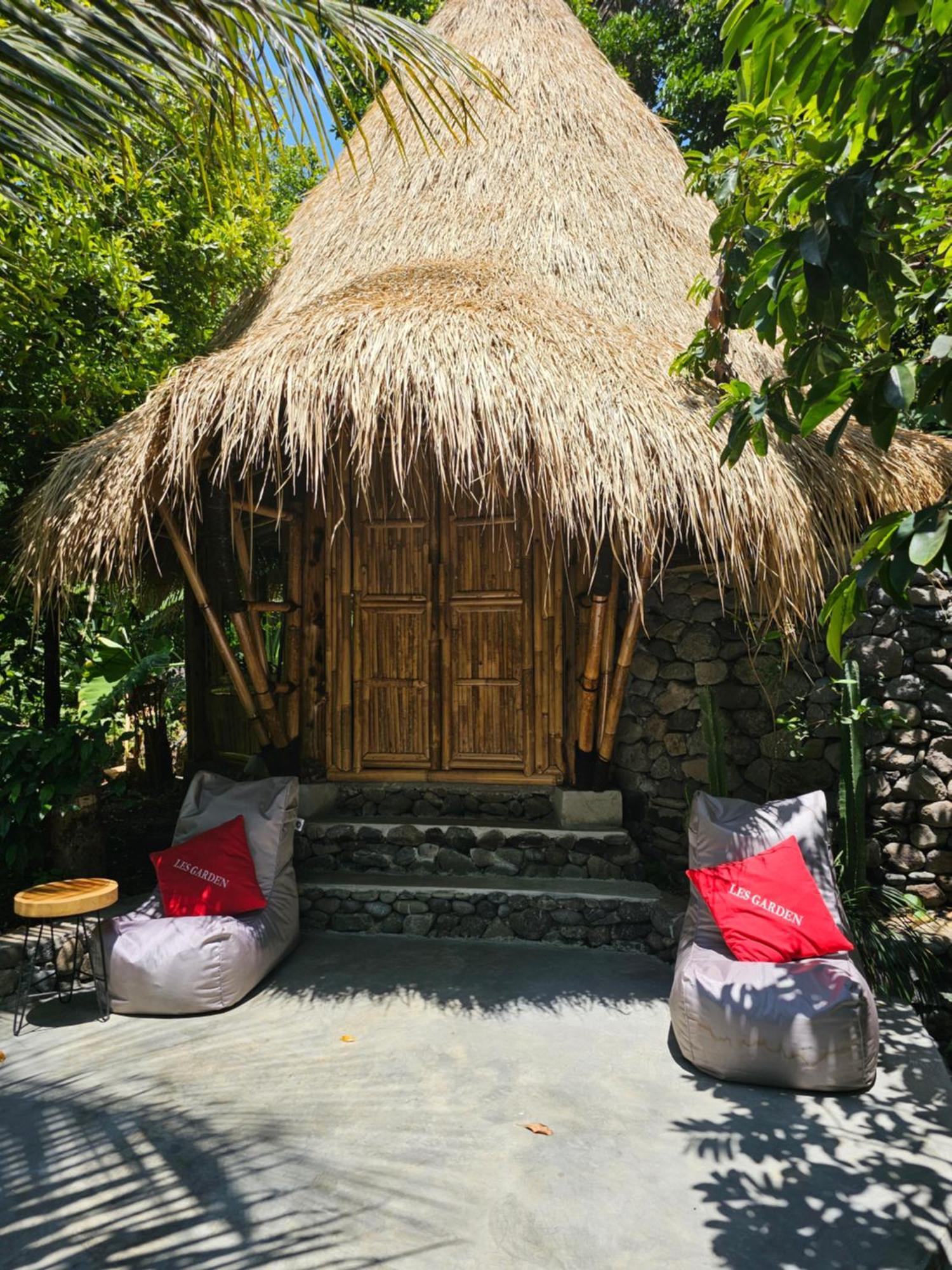 Les Garden Villa เตจากูลา ภายนอก รูปภาพ